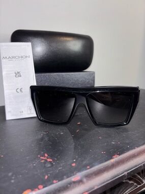 Victoria Beckham Made in Italy Black Flat Top Sunglasses NWT
